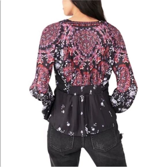 Free People NWT Run Free Tunic Top in Night Combo
Size XS - Picture 5 of 11